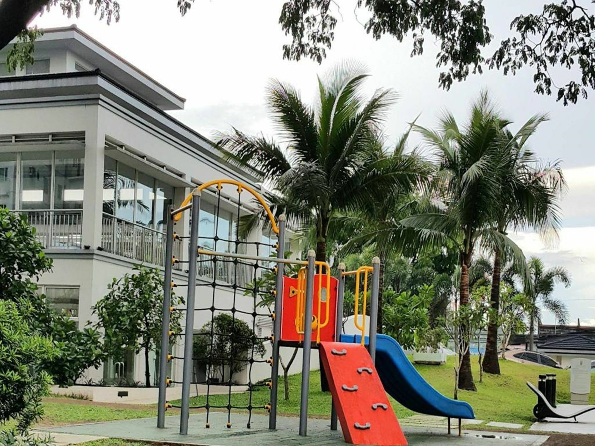 Grass Residences By Jg Vacation Rentals ケソンシティ エクステリア 写真